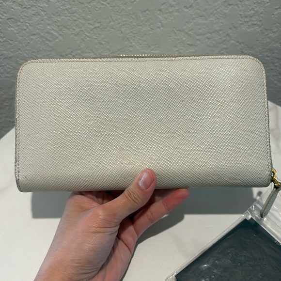 Prada Milano All Around Zip Long Wallet with authenticity - Picture 6 of 14